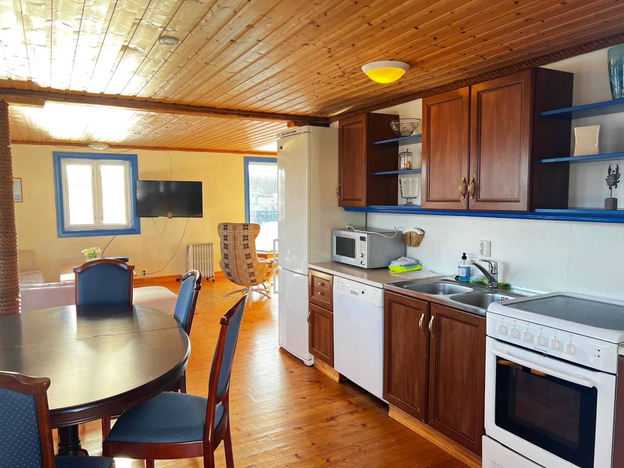 Atlantic Road Seaside Housing Apartment Litlrossoya Exterior photo